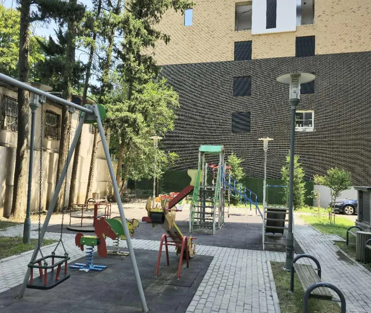 M2 Complex Spacious Apartment 2 On Kazbegi Avenue 25 In City Center Tiflis