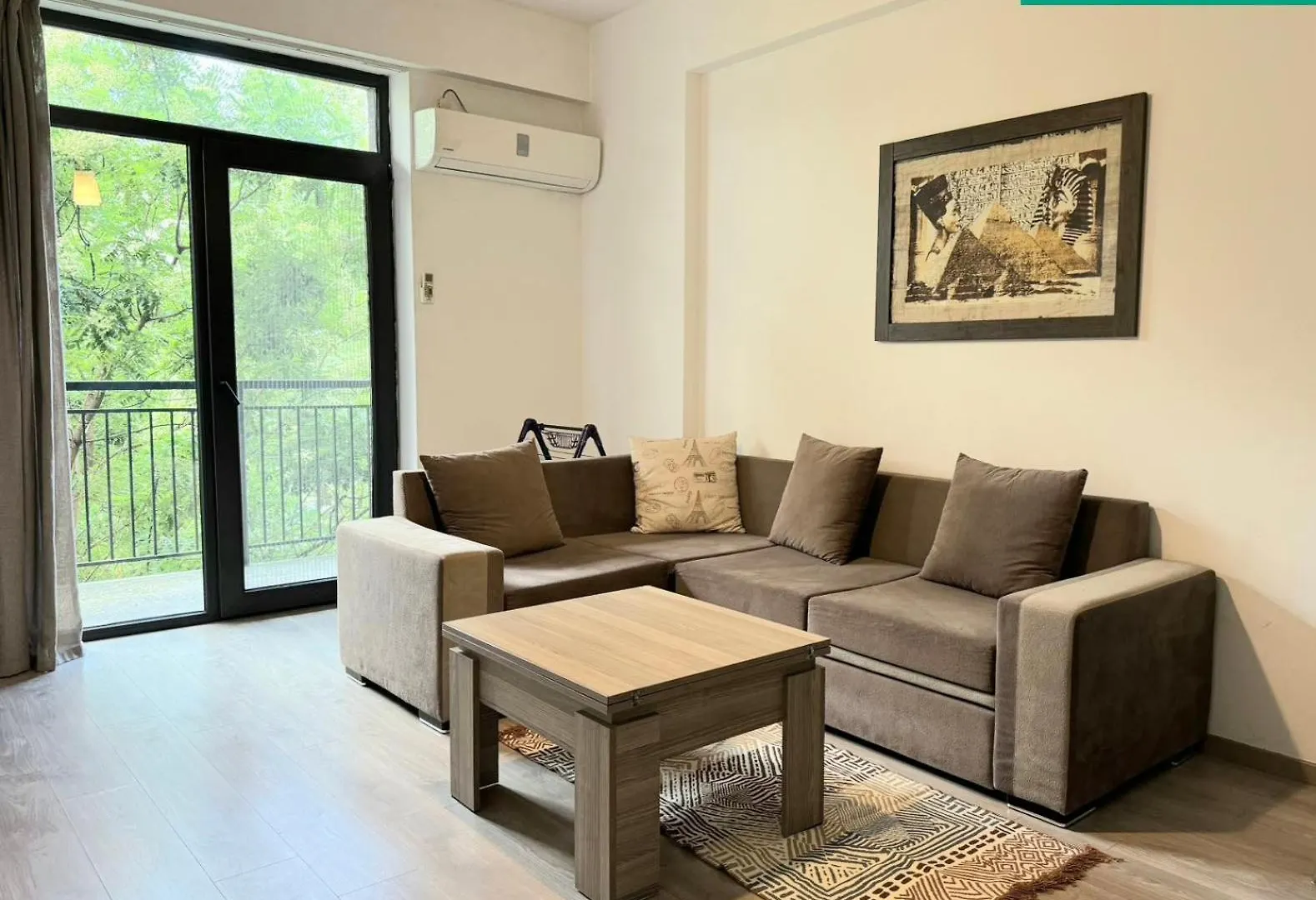 M2 Complex Spacious Apartment 2 On Kazbegi Avenue 25 In City Center Tiflis 0*,  Gürcistan